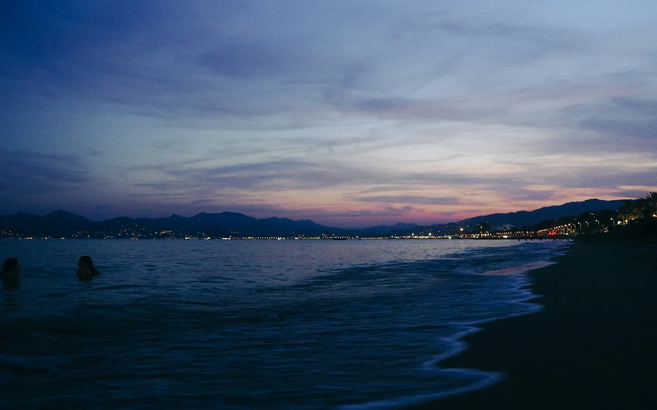 Location de voiture de luxe à Cannes